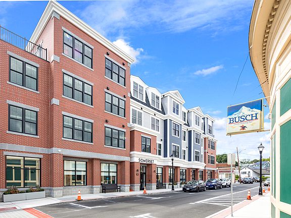 2nd image of 10-26 Somerset Ave #208