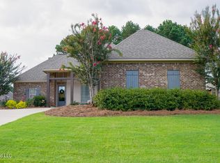 132 Fieldstone Ln, Madison, MS 39110