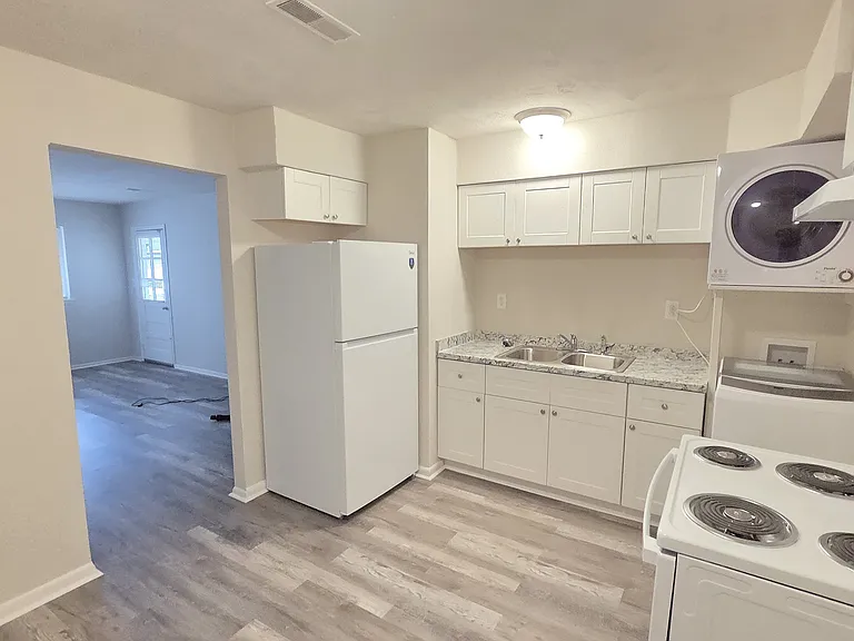 7930 Becket St #17 — Photo 2