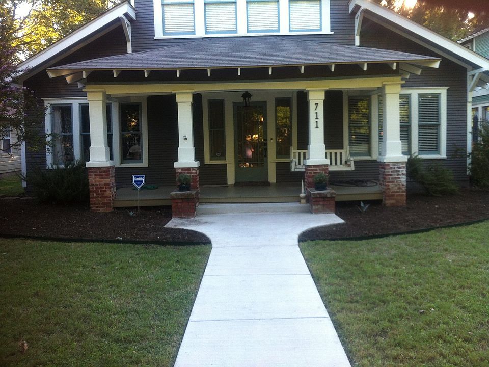 711 Parkmont