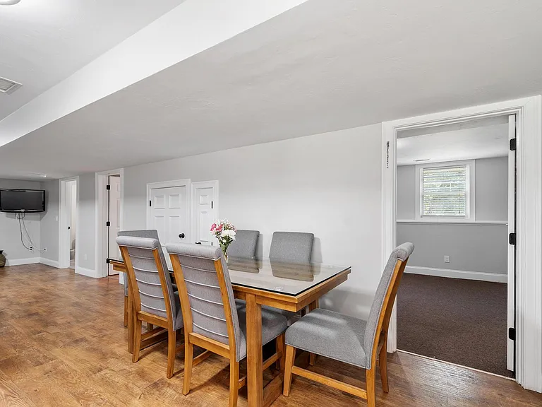 22 Valley Forge Cir — Photo 17