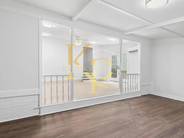 951 Walter Bright Rd — Photo 32