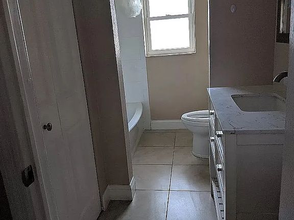 4th image of 64 Becker Dr #1