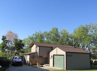 1812 Meadowlark Ln, Sheridan, WY 82801