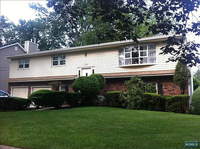 1st image of 742 Holly St
