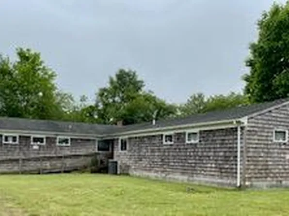 9448 Hospital Ave, Nassawadox, VA 23413
