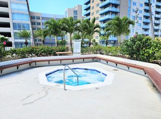 876 Curtis St APT 2301, Honolulu, HI 96813