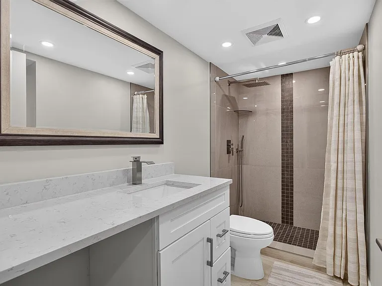 3205 Portofino Point #C2 — Photo 25