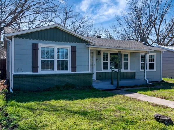 8521 Pemberton Ct, White Settlement, TX 76108