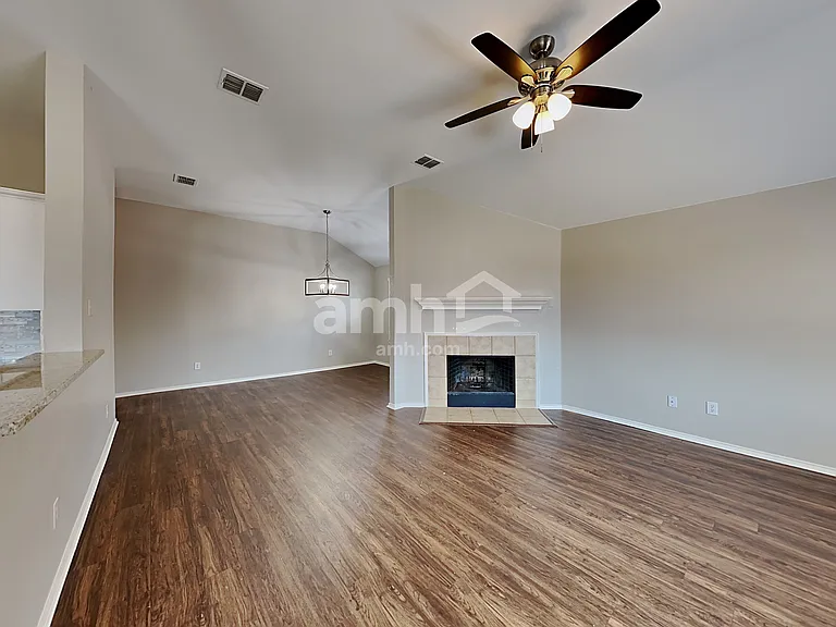 3700 Allison Dr — Photo 6