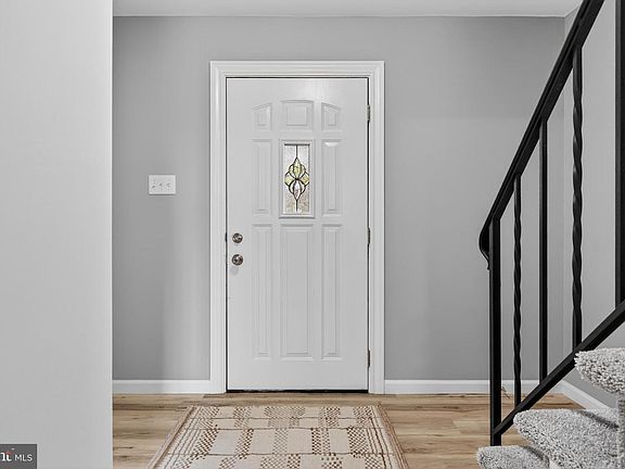 3rd image of 25 Mulligan Dr