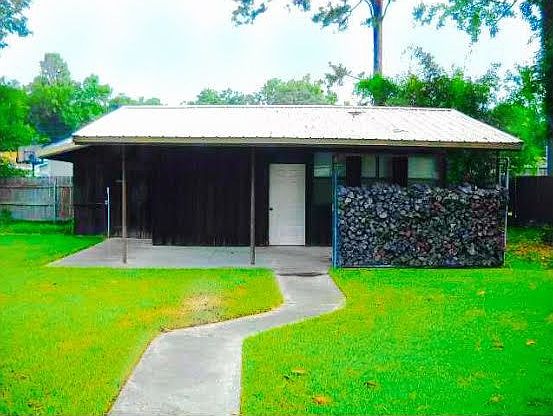 Bonus Kitchen w/ AC & Patio