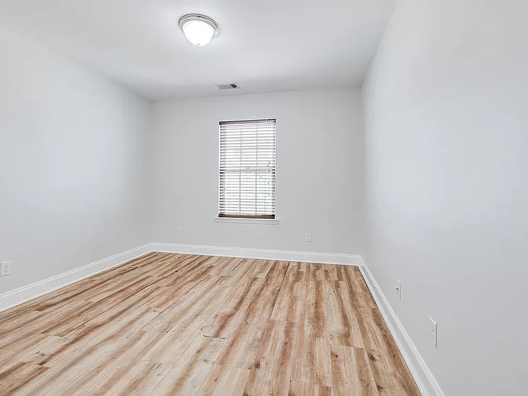 573 Governor Treutlen Cir — Photo 15
