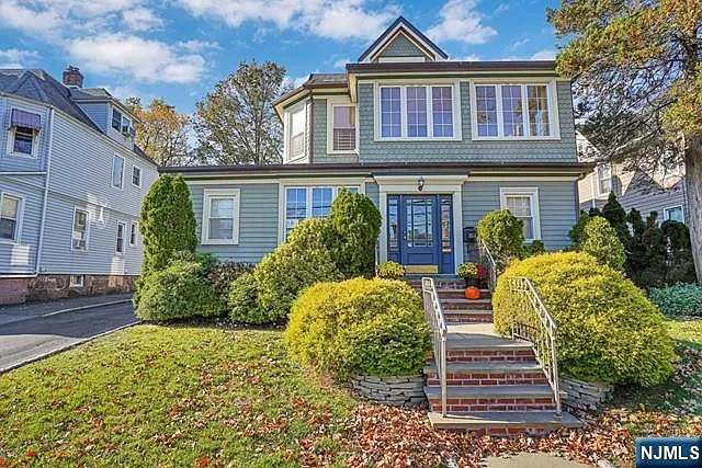 164 Orient Way
