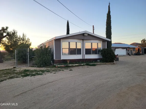8667 70th St W, Mojave, CA 93501