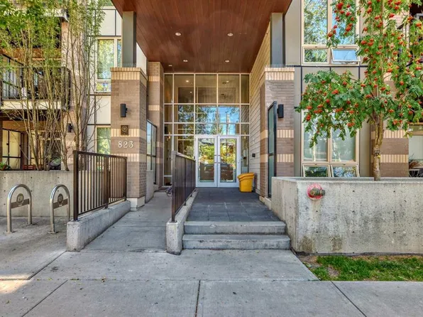 823 5th Ave NW #109, Calgary, AB T2N 0R5