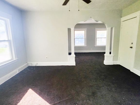 4th image of 9707 Dickens Ave #2