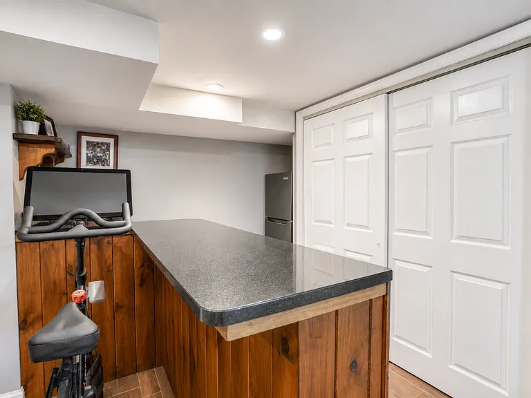 610 Michell St — Photo 20