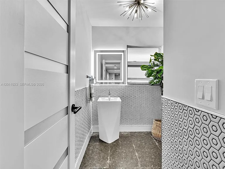 840 S Southlake Dr — Photo 70
