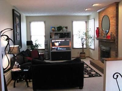 2nd image of 900 Carron Cir