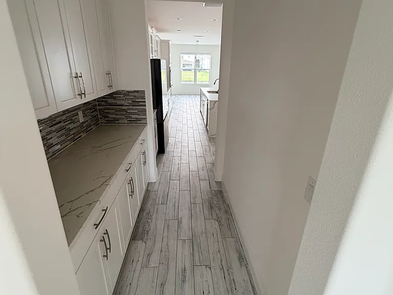 4925 Olivia Ct — Photo 13