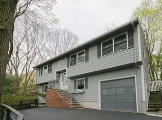 15 Hayes Ln, Lexington, MA 02420