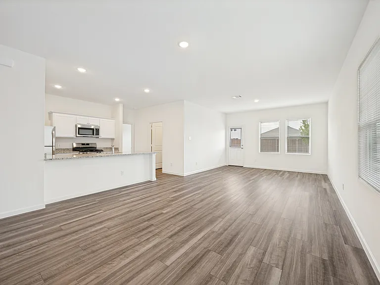 1325 Elliott Rd — Photo 8