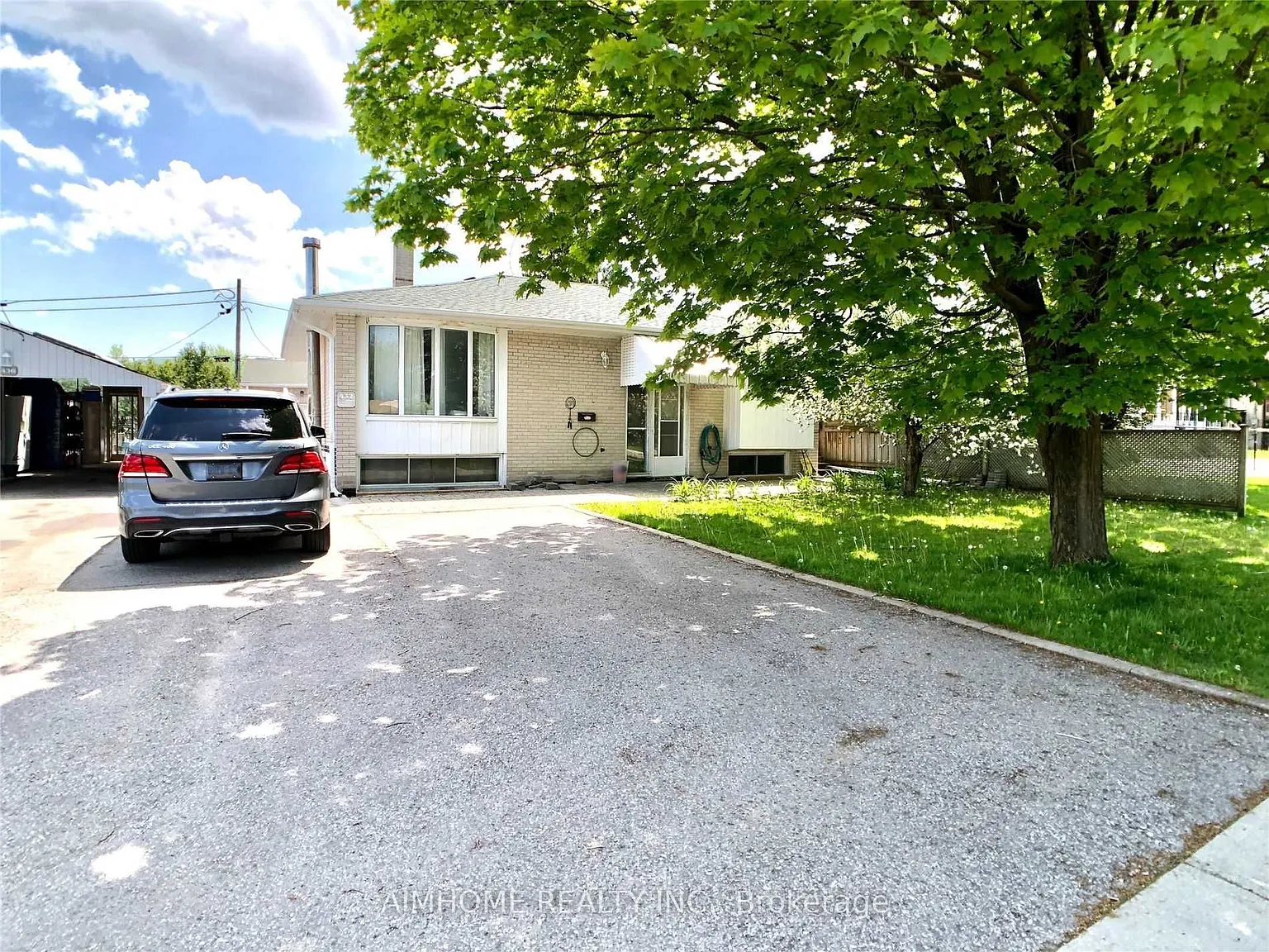 2 bed, $1,880 — Photo 2