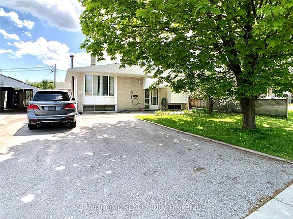 2nd image of 432 Fernleigh Cir