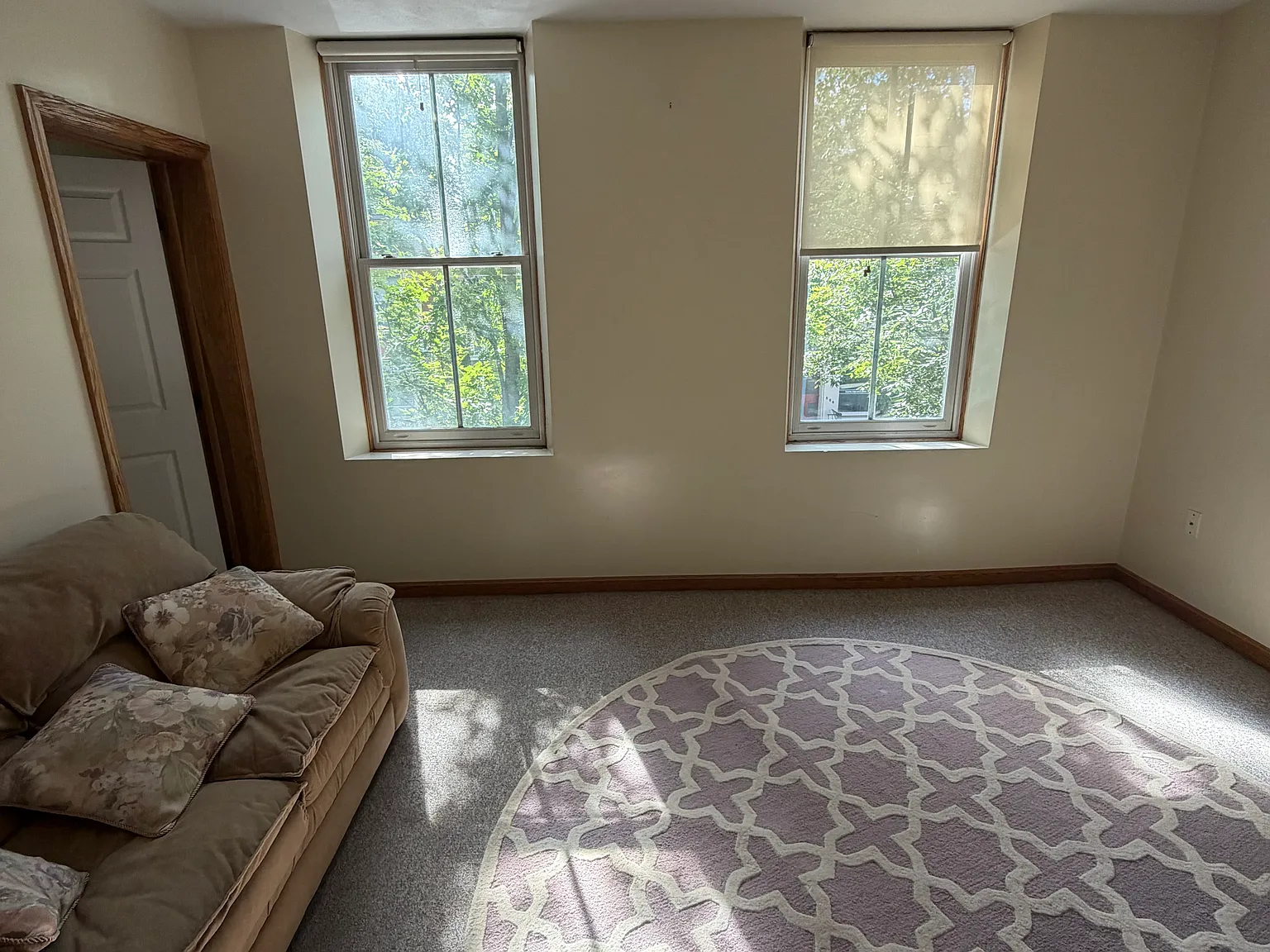 2 bed, 750 sqft, $875 — Photo 1