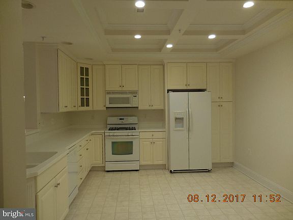 2nd image of 4720 Water Park Dr #4720B
