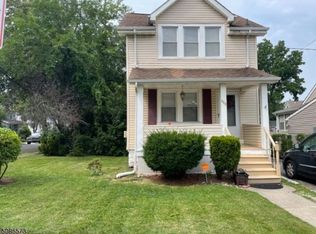 454 Irvington Ave, Maplewood, NJ 07040
