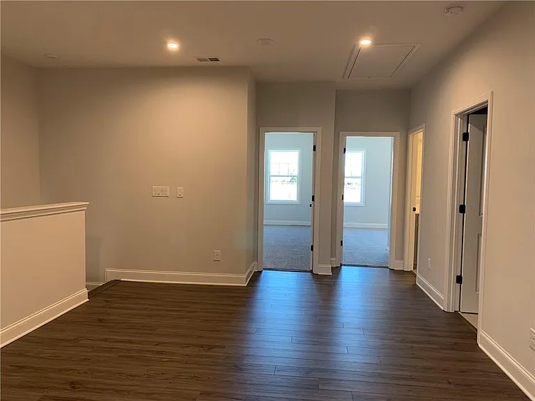 6025 Stella Dr — Photo 12