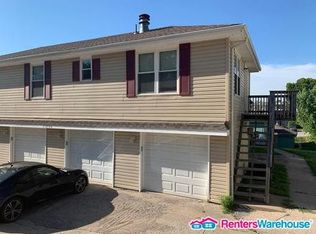 11008 NW Crooked Rd APT A, Parkville, MO 64152