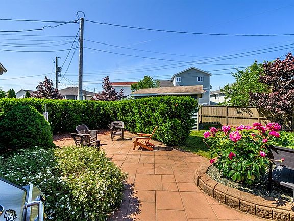 4th image of 25 Mahogany Place