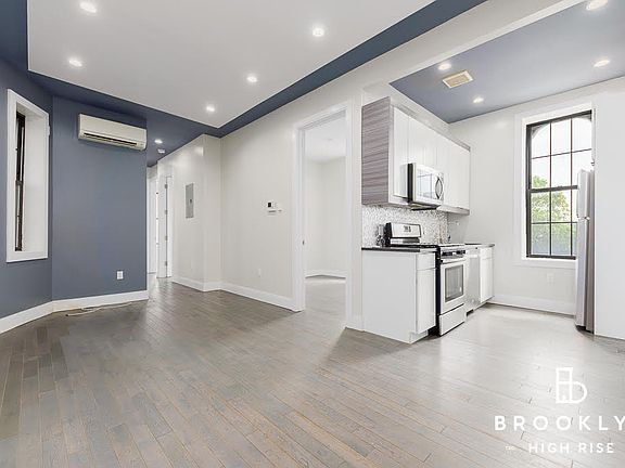 3rd image of 989 Bedford Ave #3C