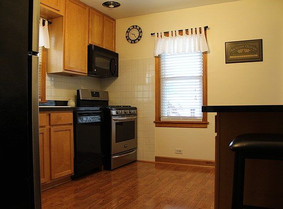 5th image of 3455 N Panama Ave