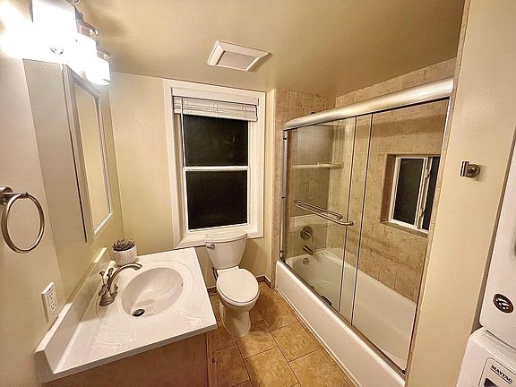 5th image of 261 Chenery St #A