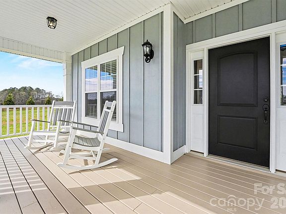 4th image of 1015 Coppergate Dr
