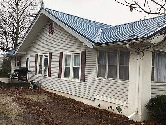 2nd image of 301 W Lamotte St