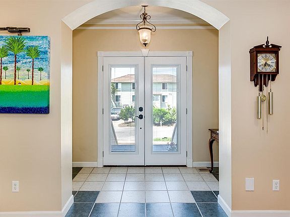 4th image of 334 Deer Point Dr