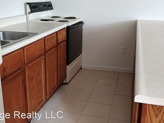 3rd image of 999 Dana Ave APT 1