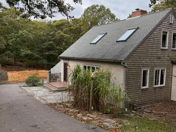 7 Riverview Dr, Chatham, MA 02633