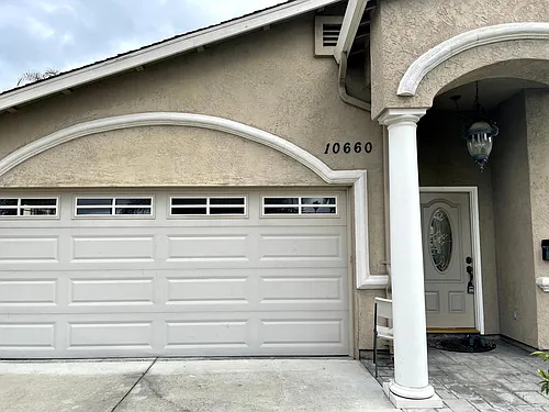 10660 Carver Dr Photo 1