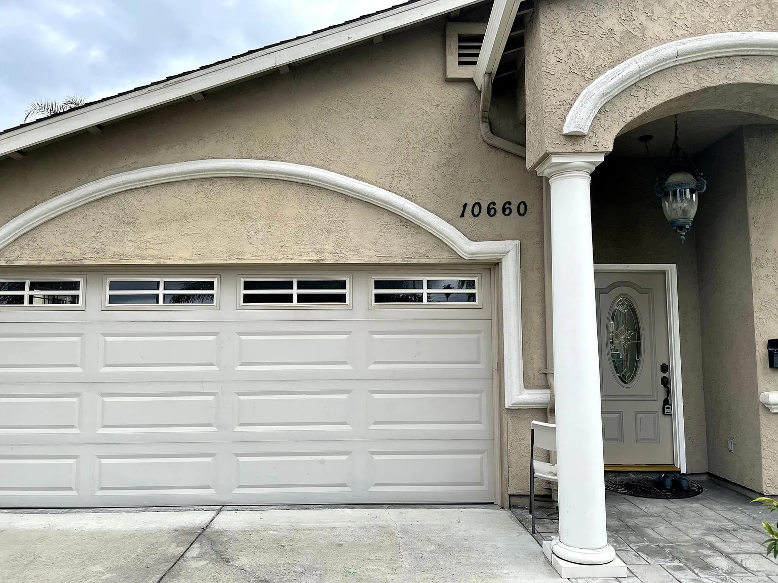 10660 Carver Dr photo 1