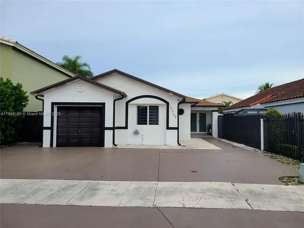 15563 SW 137th Pl, Miami, FL 33177
