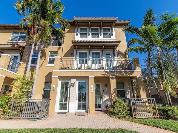 14665 SW 9th St #1808