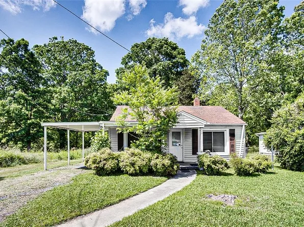 611 Tucker St, Asheboro, NC 27203