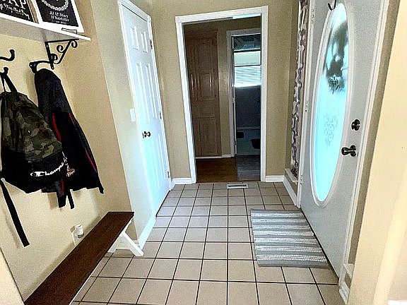 2nd image of 10886 E Canyon Oaks Rd