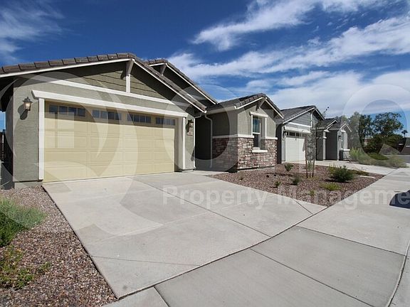 2nd image of 94 E Cedar Pl